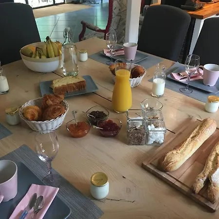 Alojamento de Acomodação e Pequeno-almoço Les ô De La Laurence *