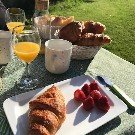 Les ô De La Laurence Alojamento de Acomodação e Pequeno-almoço Pompignac